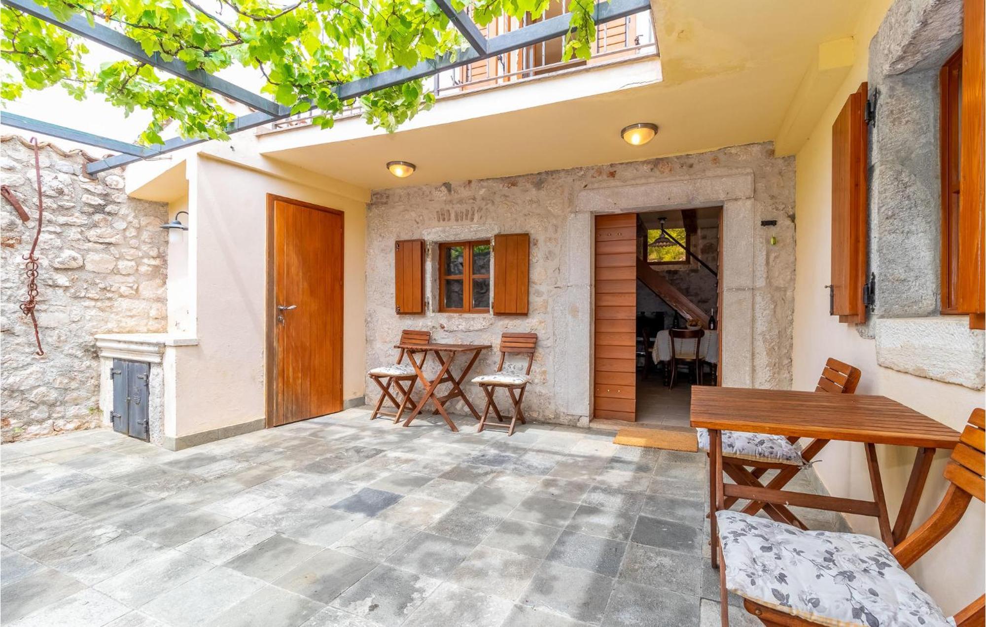 Stunning Home In Bribir With Wifi Ngoại thất bức ảnh